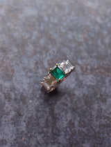 Green Stone Finger Ring