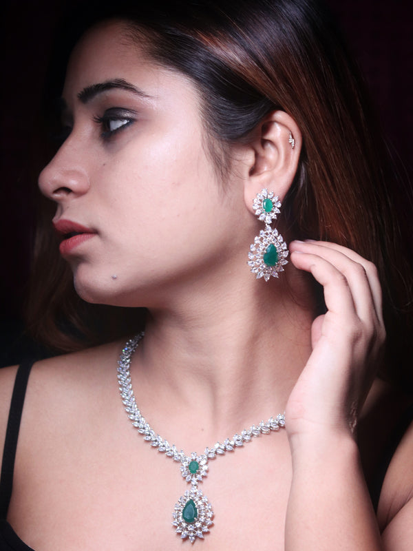 Green Stone Necklace Set