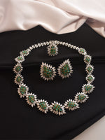 Load image into Gallery viewer, Green Stone Necklace6
