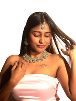 Load image into Gallery viewer, Green stone With Kundan Necklace set
