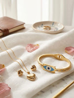 Load image into Gallery viewer, Heart-Shaped Pendant Set
