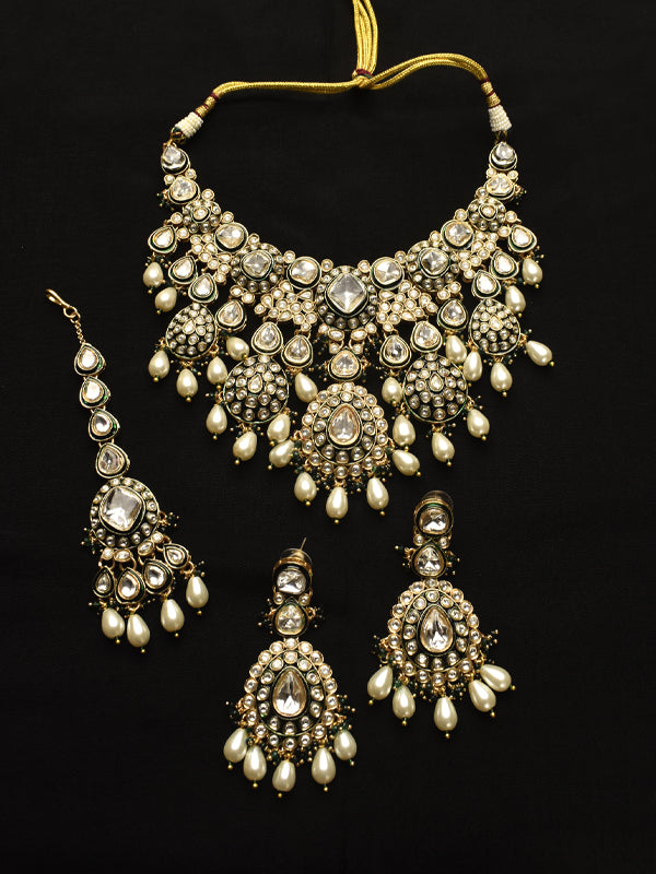 Heavy Kundan Choker Set