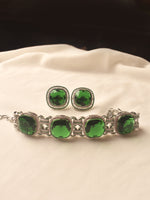 Load image into Gallery viewer, Jewelry set with Big Green Gemstones
