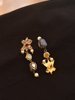 Load image into Gallery viewer, Kundan And Pearl Necklace
