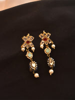 Load image into Gallery viewer, Kundan Choker Necklace
