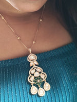 Load image into Gallery viewer, Kundan Pendant Set
