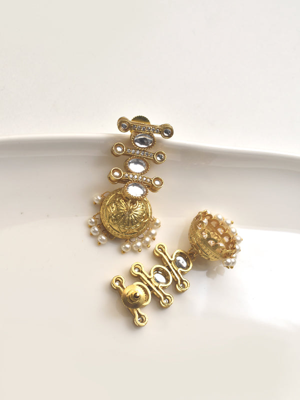 Kundan Jhumka with Intricate Designs.