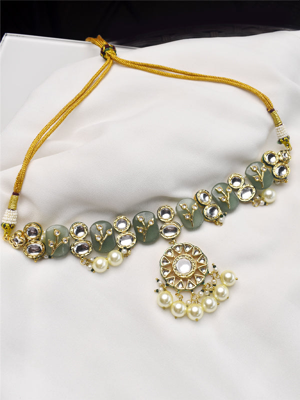 Kundan Necklace With Pendant