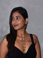 Load image into Gallery viewer,  Long Pearl Necklace
