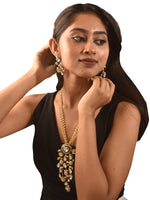 Load image into Gallery viewer, Stylish Kundan Necklace set | Golden Polish Necklace Set
