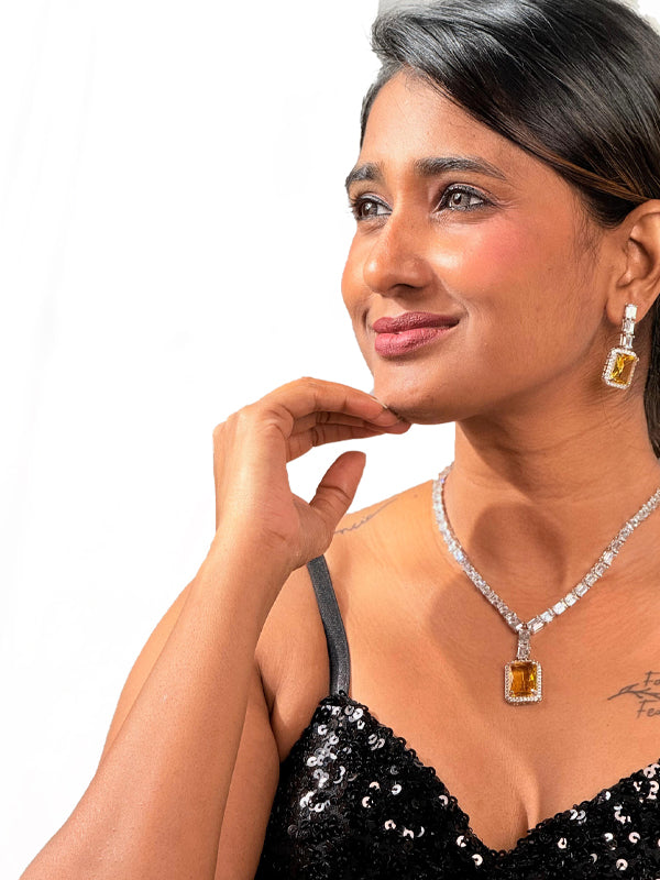 Necklace with a Yellow Gemstone Pendant 