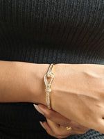 Load image into Gallery viewer, Openable Bracelet
