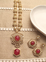 Load image into Gallery viewer, Ornate Golden Necklace with Red Gemstones 
