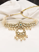 Load image into Gallery viewer, Ornate Necklace with Pearls and Kundan
