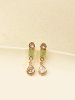 Load image into Gallery viewer, Pair of earrings with green gemstones and gold accents 
