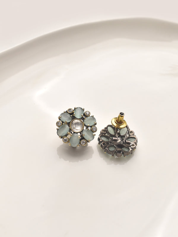 Pair of floral earrings