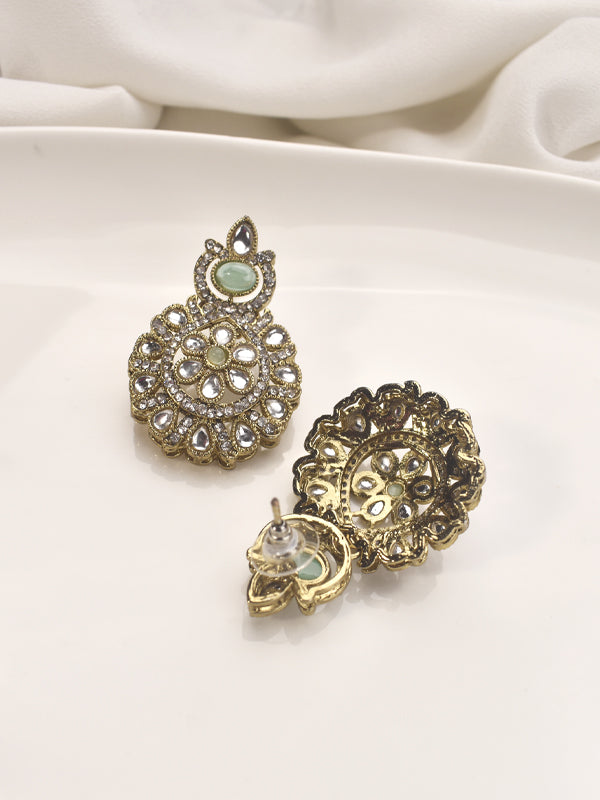 Pair of ornate earrings 