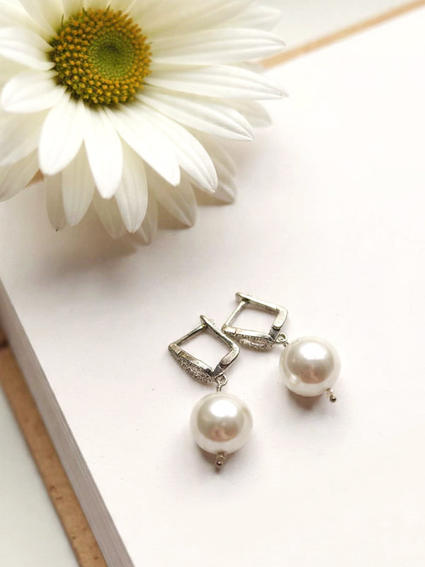 Pearl Earrings 