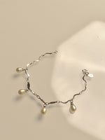 Load image into Gallery viewer, Pearl Bracelet
