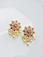 Load image into Gallery viewer, Pearl Drop Earrings
