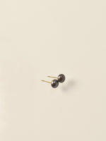 Load image into Gallery viewer, Pearl Stud
