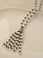 Load image into Gallery viewer, Pearl and Black Bead Tassel Necklace Set
