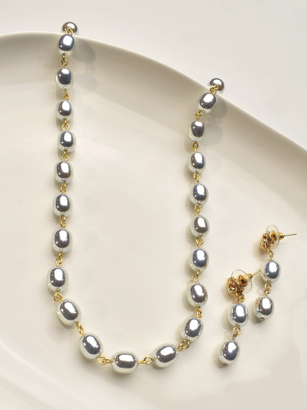 Single Line Pearl Necklace