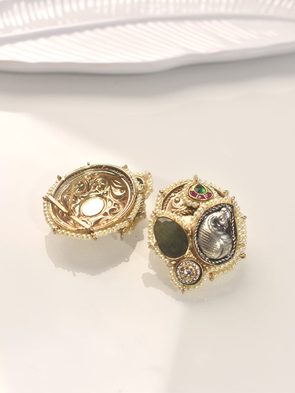 Stud For Woman