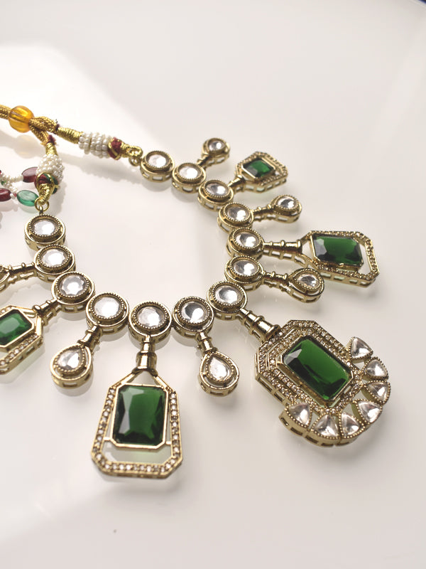 Stylish Green Kundan Necklace Set