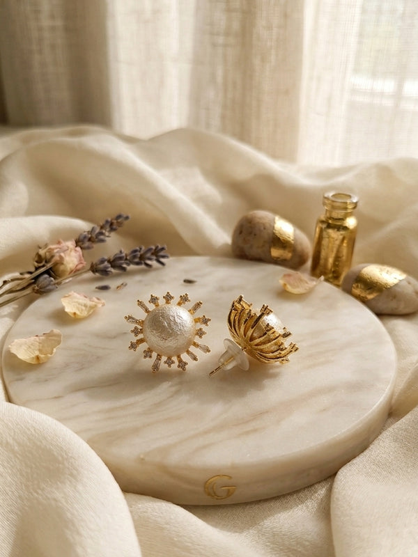 Stylish Golden Studs 