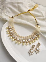 Load image into Gallery viewer, Stylish Kundan Necklace set
