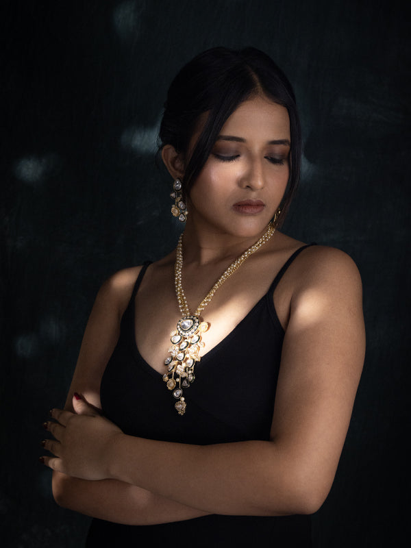 Stylish Kundan Golden Polish Necklace Set
