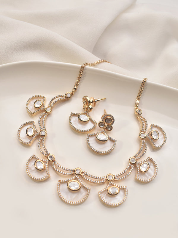 Stylish Kundan Necklace Set | Golden Polish Kundan Necklace se