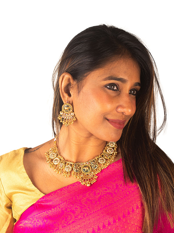 Stylish Necklace Set with Green and Red Stones 