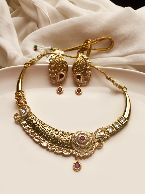 Stylish Temple Necklace Set