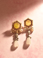 Load image into Gallery viewer, Stylish Traditional Earring
