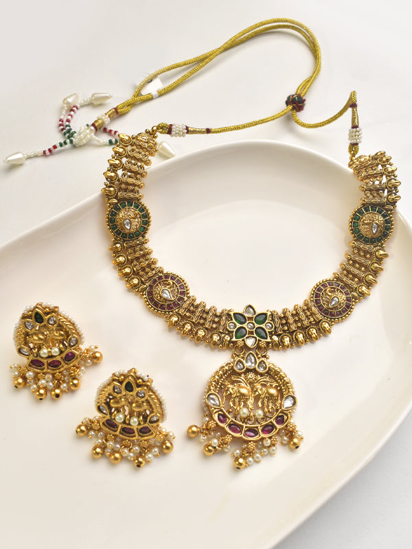 Traditional Necklace Set With Kundan