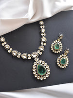 Load image into Gallery viewer, Uncut Kundan Necklace Set
