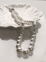 Load image into Gallery viewer, White Beads Necklace

