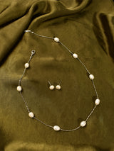 White Pearl Chain