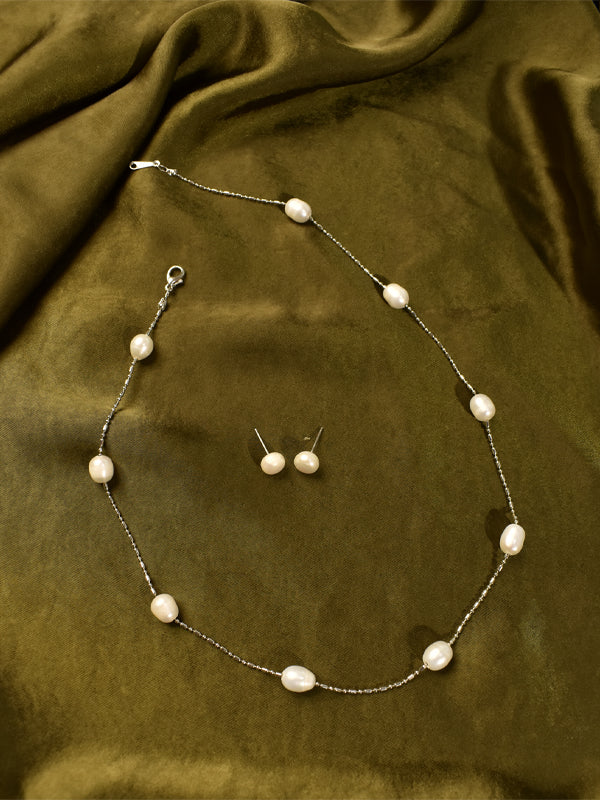 White Pearl Chain