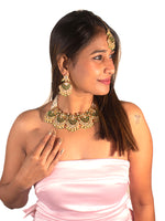 Load image into Gallery viewer, White Kundan Necklace Set
