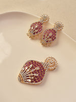 Load image into Gallery viewer,  Clear Crystal with Deep Pinkish-Red inlay Pedant Set
