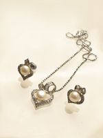 Load image into Gallery viewer, heart-shaped pendant

