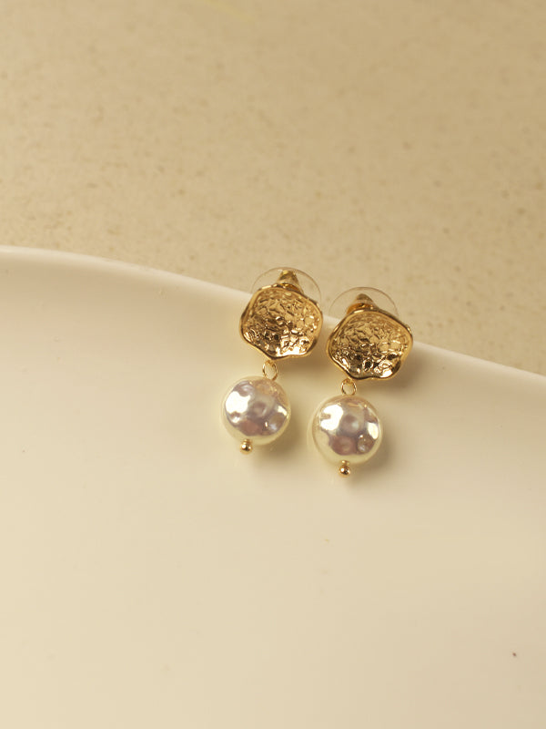 organic-shaped top pieces gold-toned dangle earrings