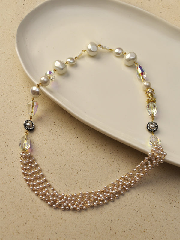 Pearl and crystal beaded necklace with gold toned chain links