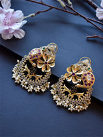 Load image into Gallery viewer, Statement Chandbali beautifully adorned with kemp stones
