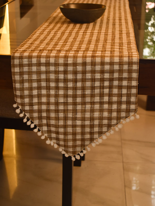 Hexagon Shaped White and Brown Checks Table Runner