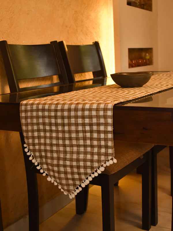 Hexagon Shaped White and Brown Checks Table Runner